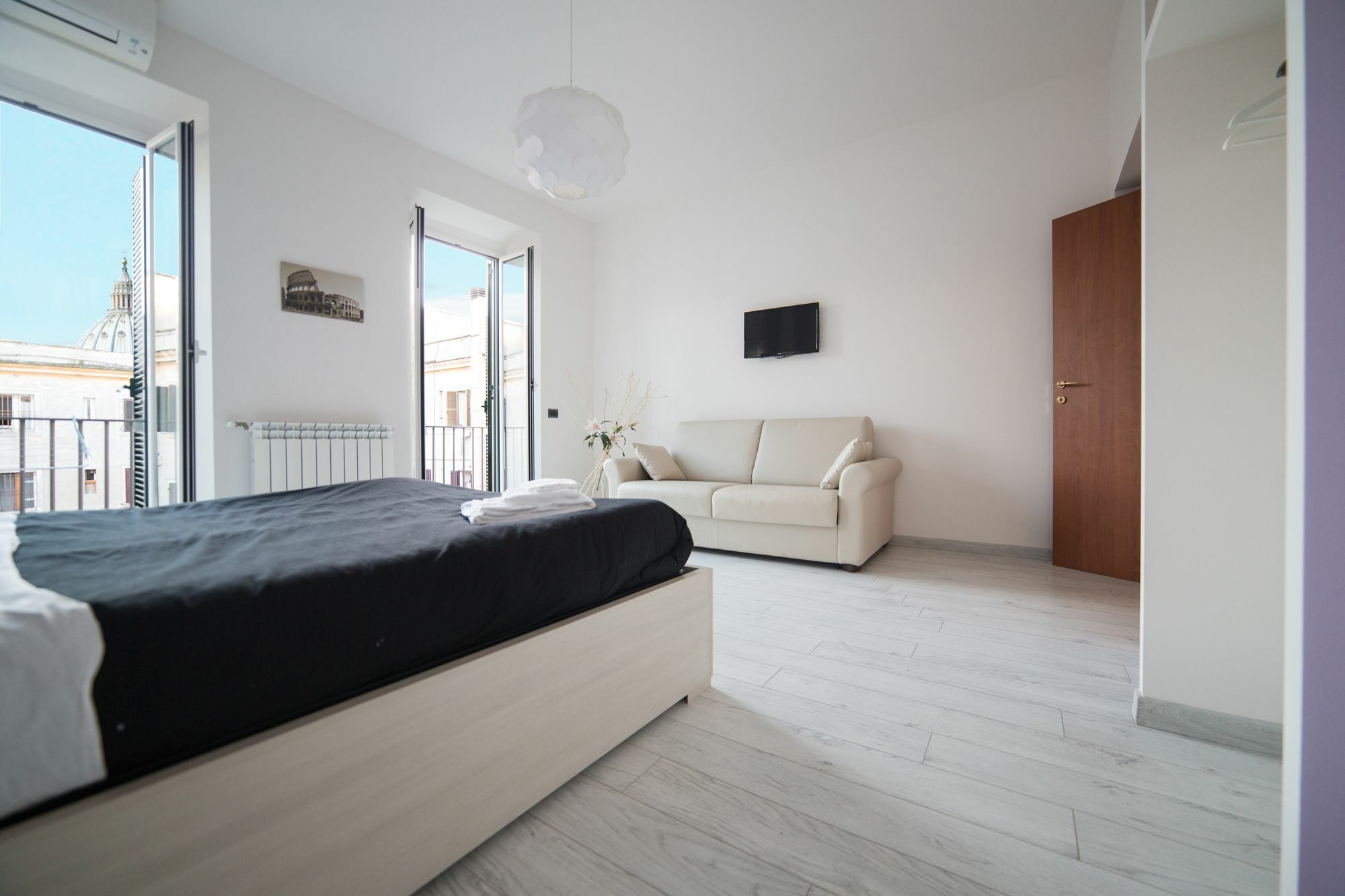 Apartment In Front Of St Peter'S Square And Vatican Museums - Mypad In روما المظهر الخارجي الصورة